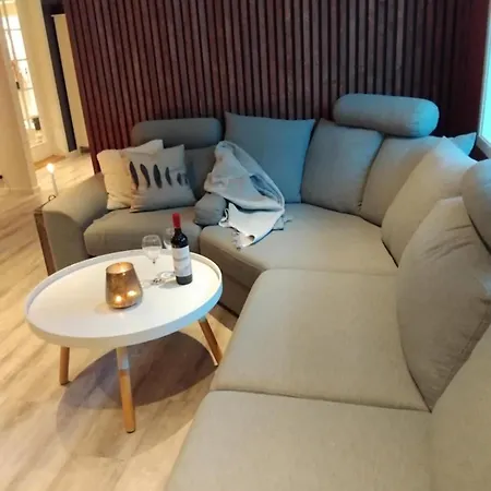 In شقة سترين